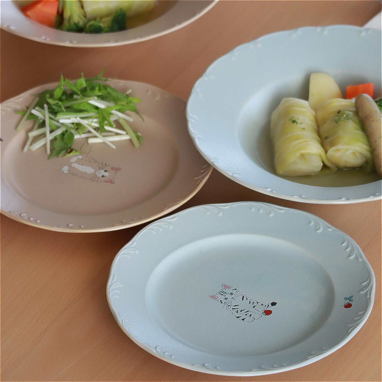 Trio Cat Eco-Friendly Recycled Clay Porcelain Pasta Plate - ZenwareCrafts