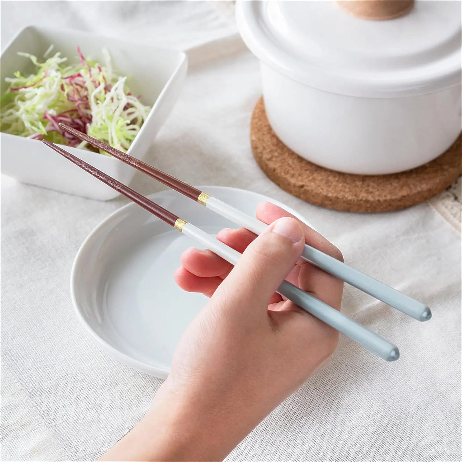 ISHIDA Eternal Knot Chopsticks and Rests Set - ZenwareCrafts