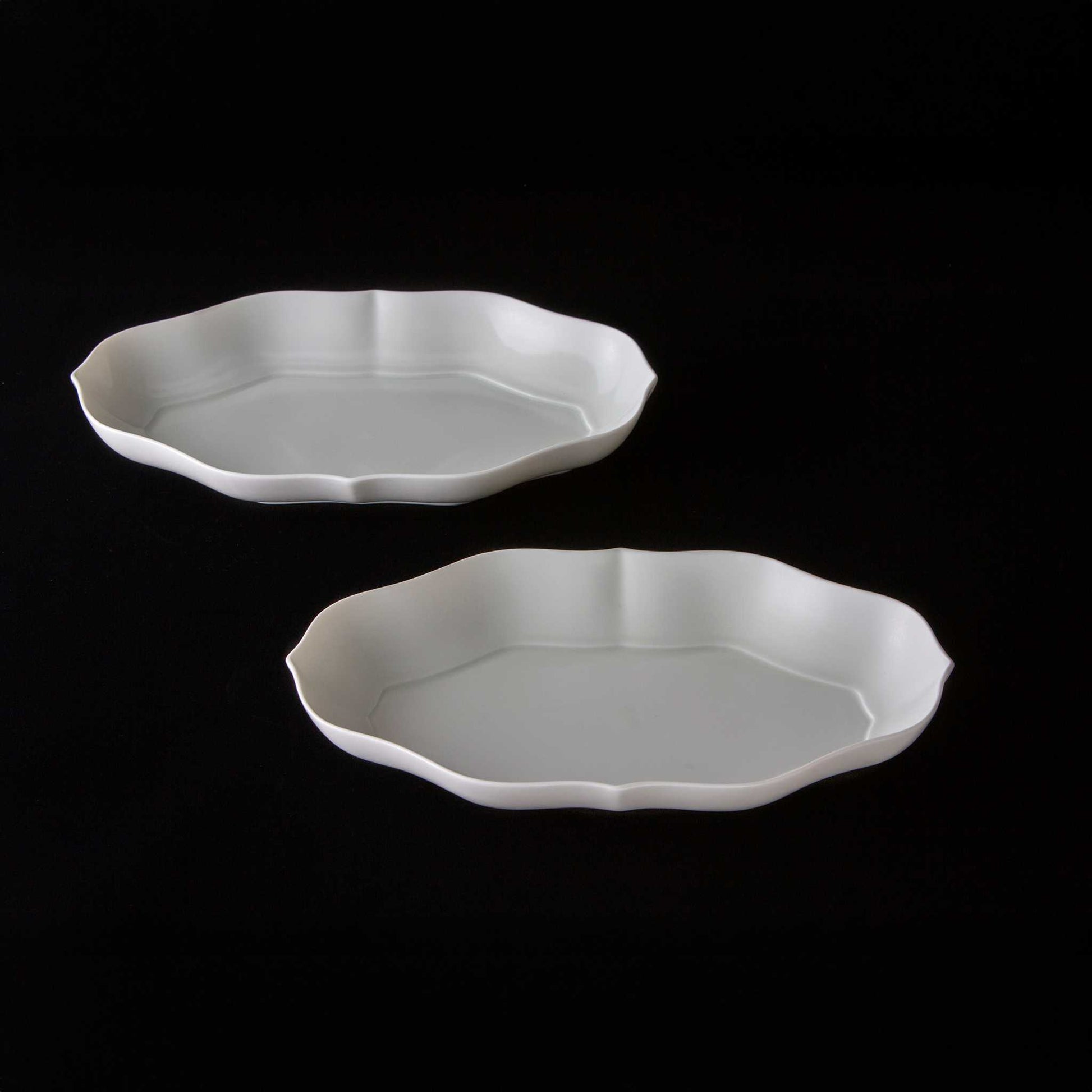 Tsudoi White Oval Shape Platter by Rina Ono - ZenwareCrafts